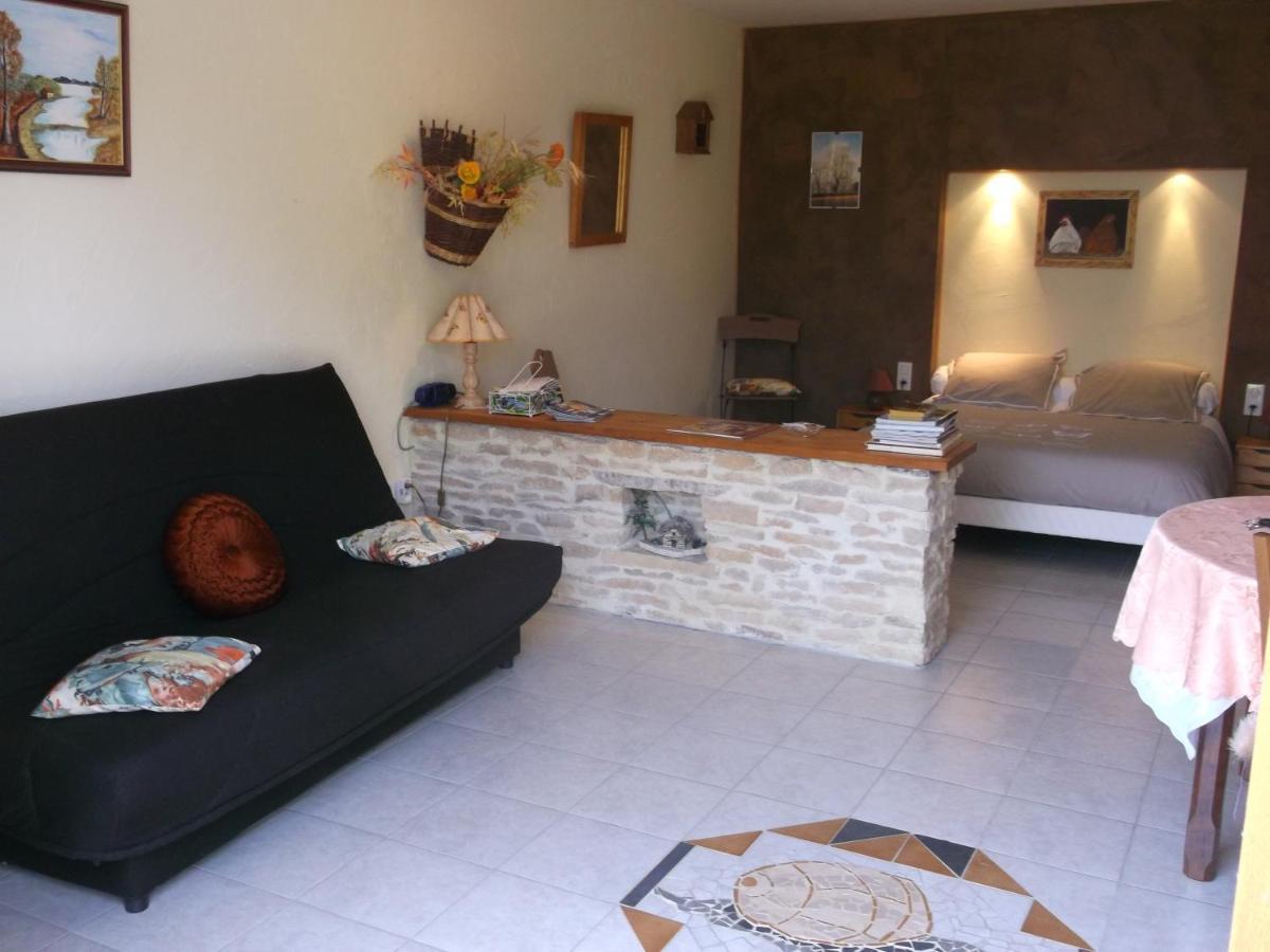 Bed and Breakfast Ma Cabotte De Bourgogne Marmagne  Exterior foto